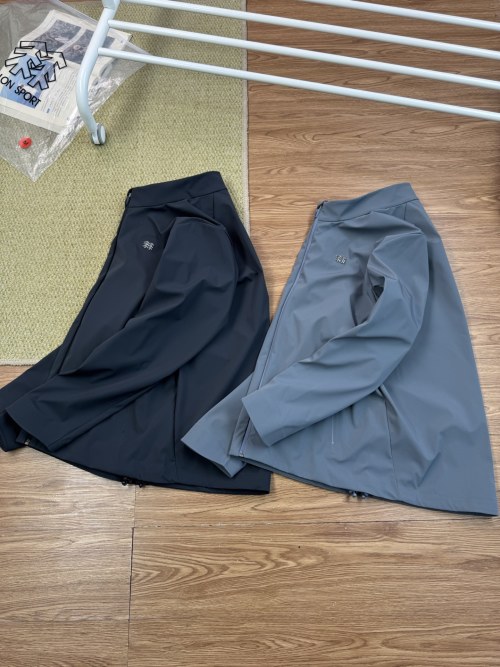 KOLON SPORT HIKE Techshell Jacket - Waterproof, Windproof, Breathable 1 KOLON SPORT HIKE Techshell Jacket - Waterproof, Windproof, Breathable