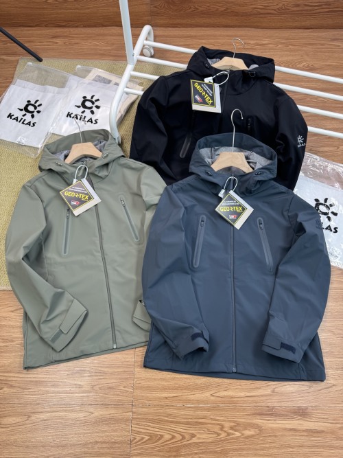KAILAS Men's Outdoor Waterproof Windproof Softshell Hiking Jacket 1 KAILAS Men's Outdoor Waterproof Windproof Softshell Hiking Jacket