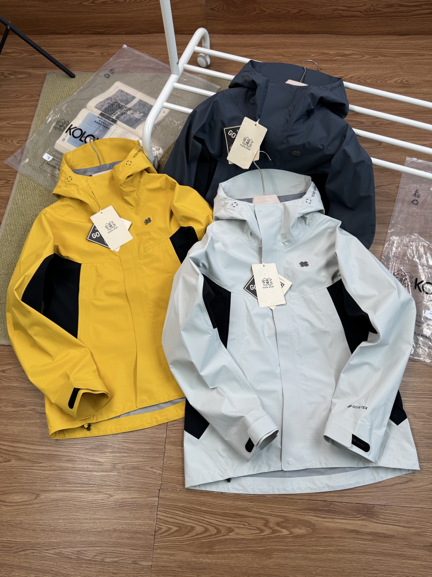 KOLON Outdoor Windproof Waterproof Jacket,GORE-TEX, Lightweight, Anti-tear