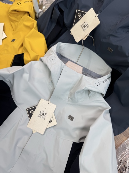 KOLON SPORT Women's Waterproof Windproof Gore-Tex Hooded Jacket 1 KOLON SPORT Women's Waterproof Windproof Gore-Tex Hooded Jacket
