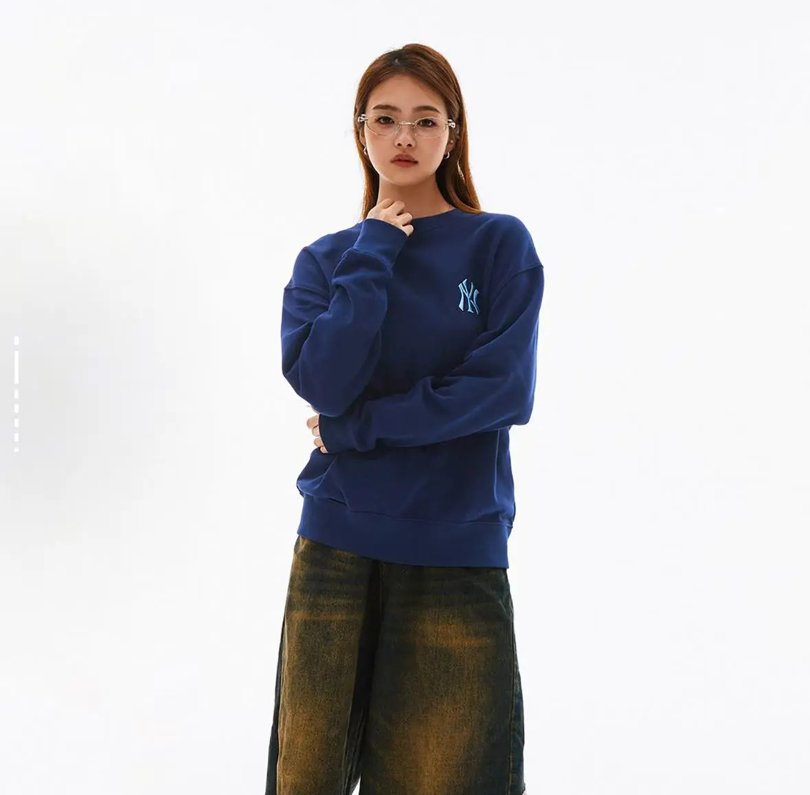 MLB New York Yankees Embroidered Crewneck Sweatshirt, Unisex Cotton Pullover