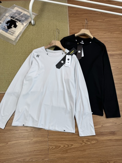 Descente Men's Long Sleeve Micro Fleece Base Layer Top - Breathable & Quick-Dry 1 Descente Men's Long Sleeve Micro Fleece Base Layer Top - Breathable & Quick-Dry