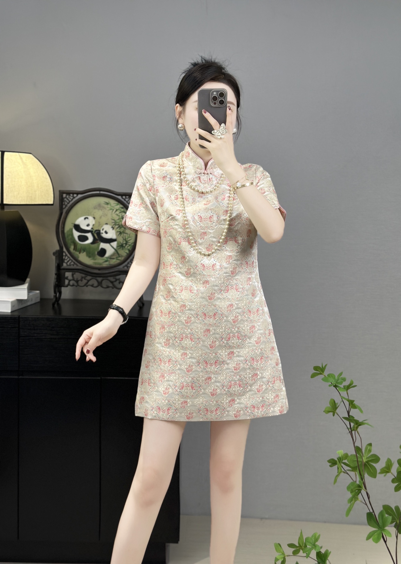 - - - -- - - - -‼️‼️314zedqe爆款上新新中式国风改良旗袍高端精致连衣裙。两色SMLXL