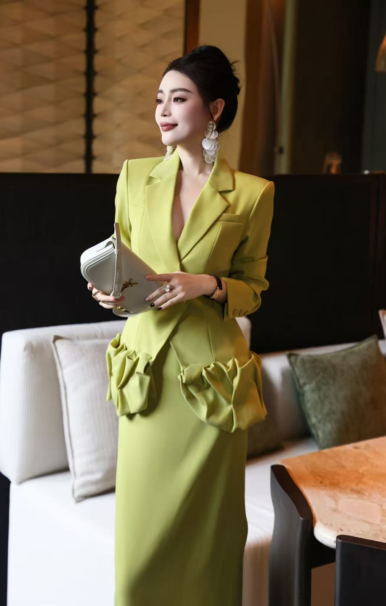 Elegant Two-Piece Suit Blazer and Skirt Set, Sophisticated Design for Women 1 i1756728036280 7734 0 1