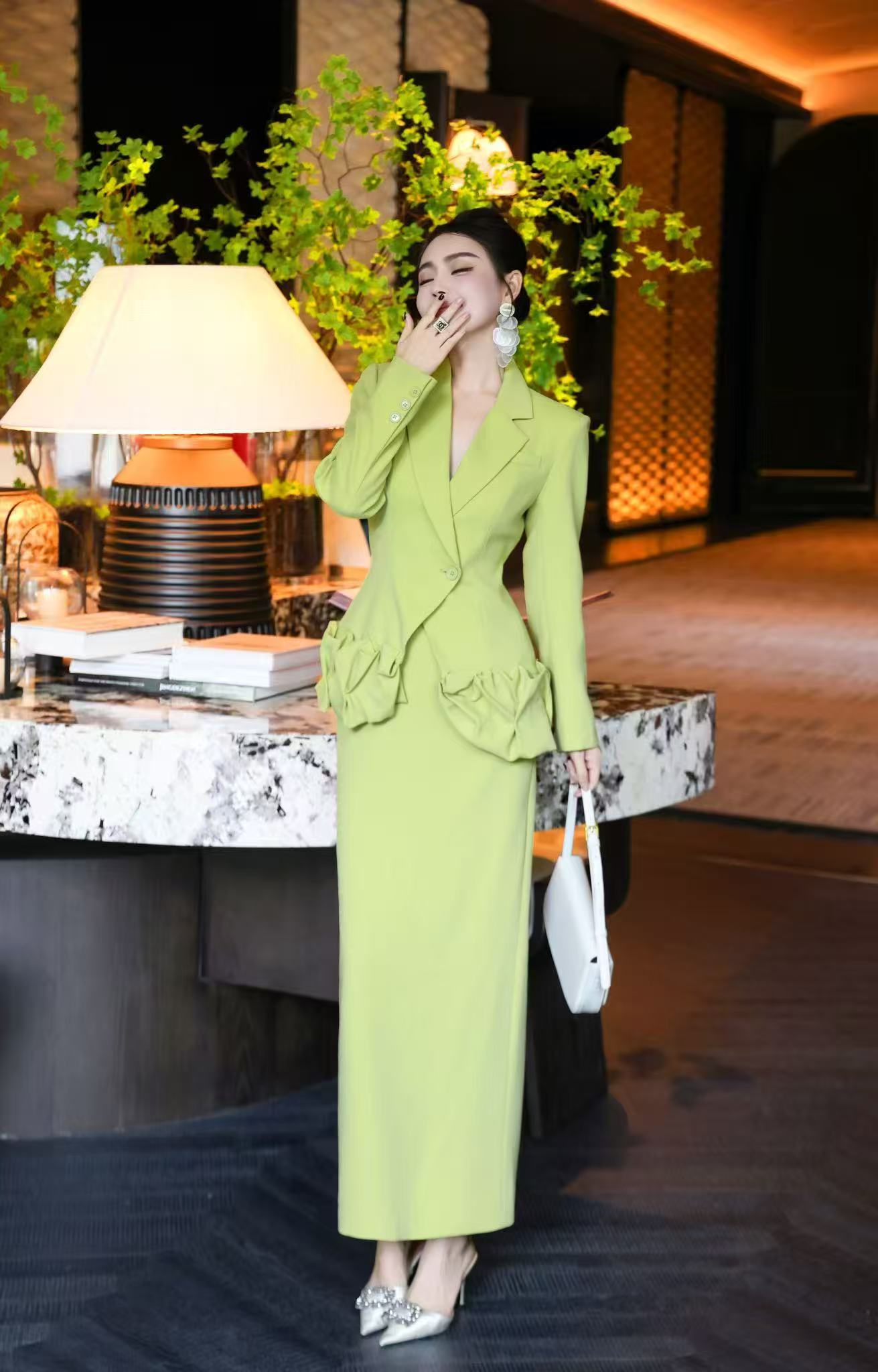 Elegant Two-Piece Suit Blazer and Skirt Set, Sophisticated Design for Women 5 i1756728037554 4373 0 5
