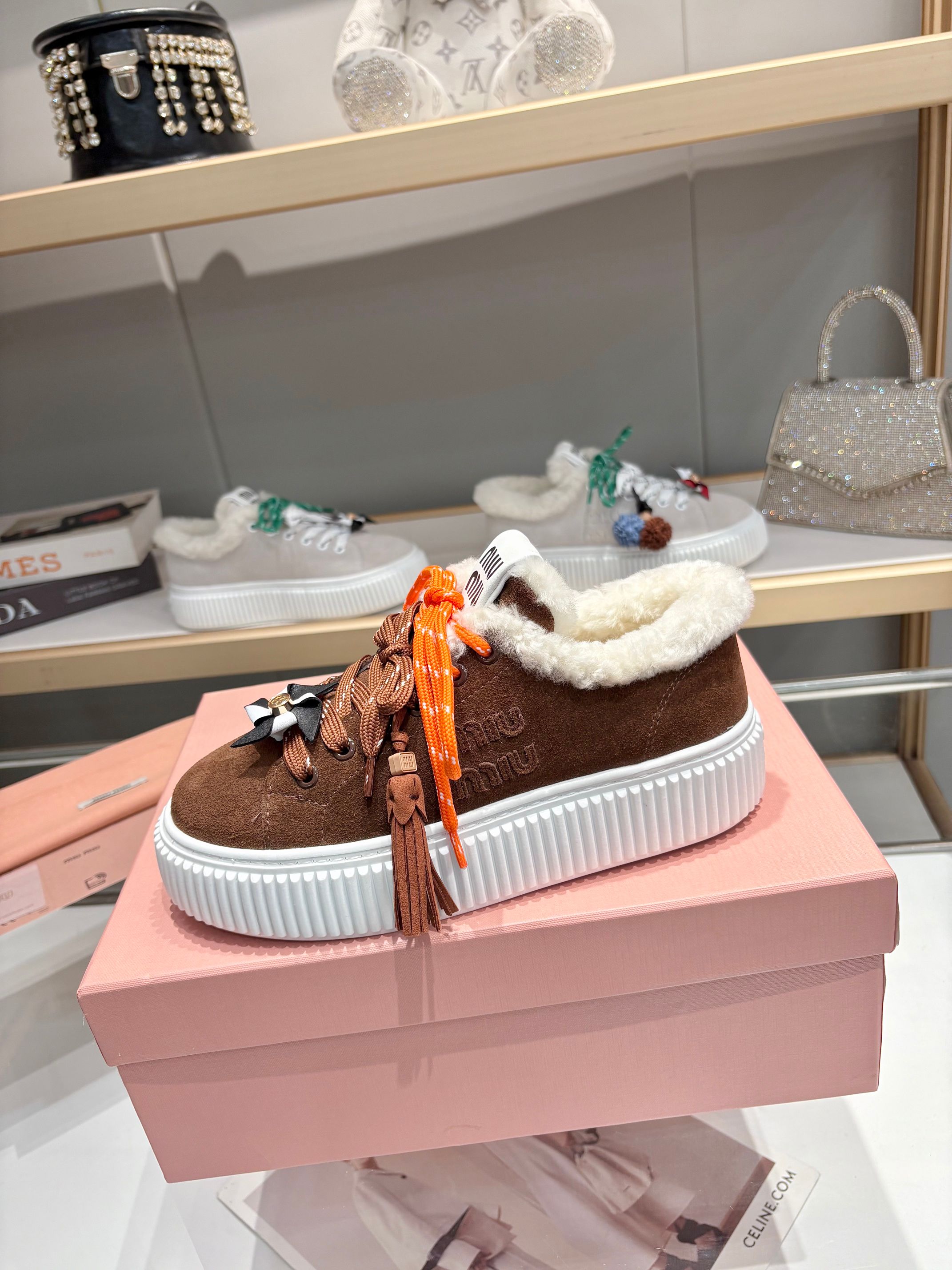 Miu Miu 25SS Winter New Platform Sneakers Lambswool White Shoes 5 a1758187418587 7323