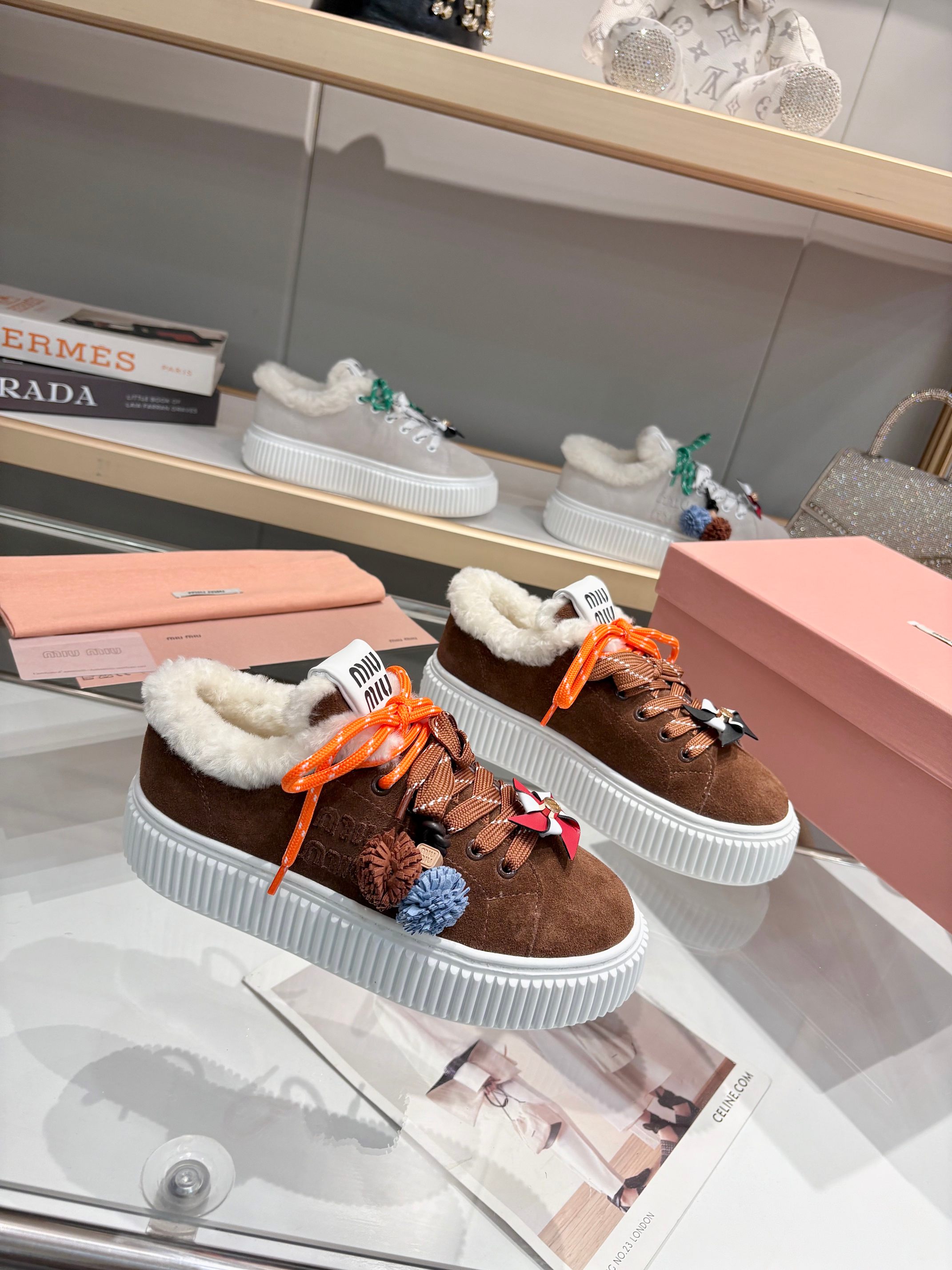Miu Miu 25SS Winter New Platform Sneakers Lambswool White Shoes 7 a1758187418609 2031