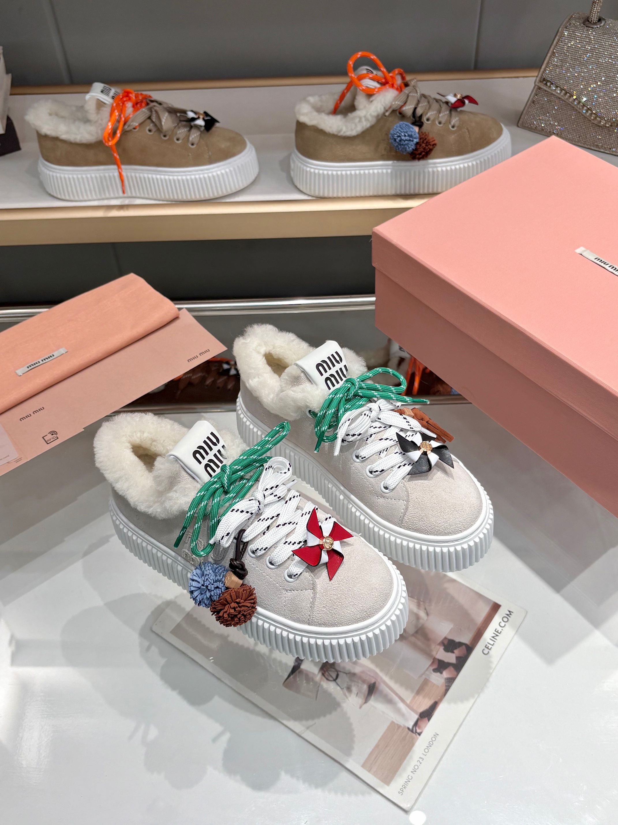 Miu Miu 25SS Winter New Thick-Soled White Shoes Wool-lined Sneakers 2 a1758187521591 2475