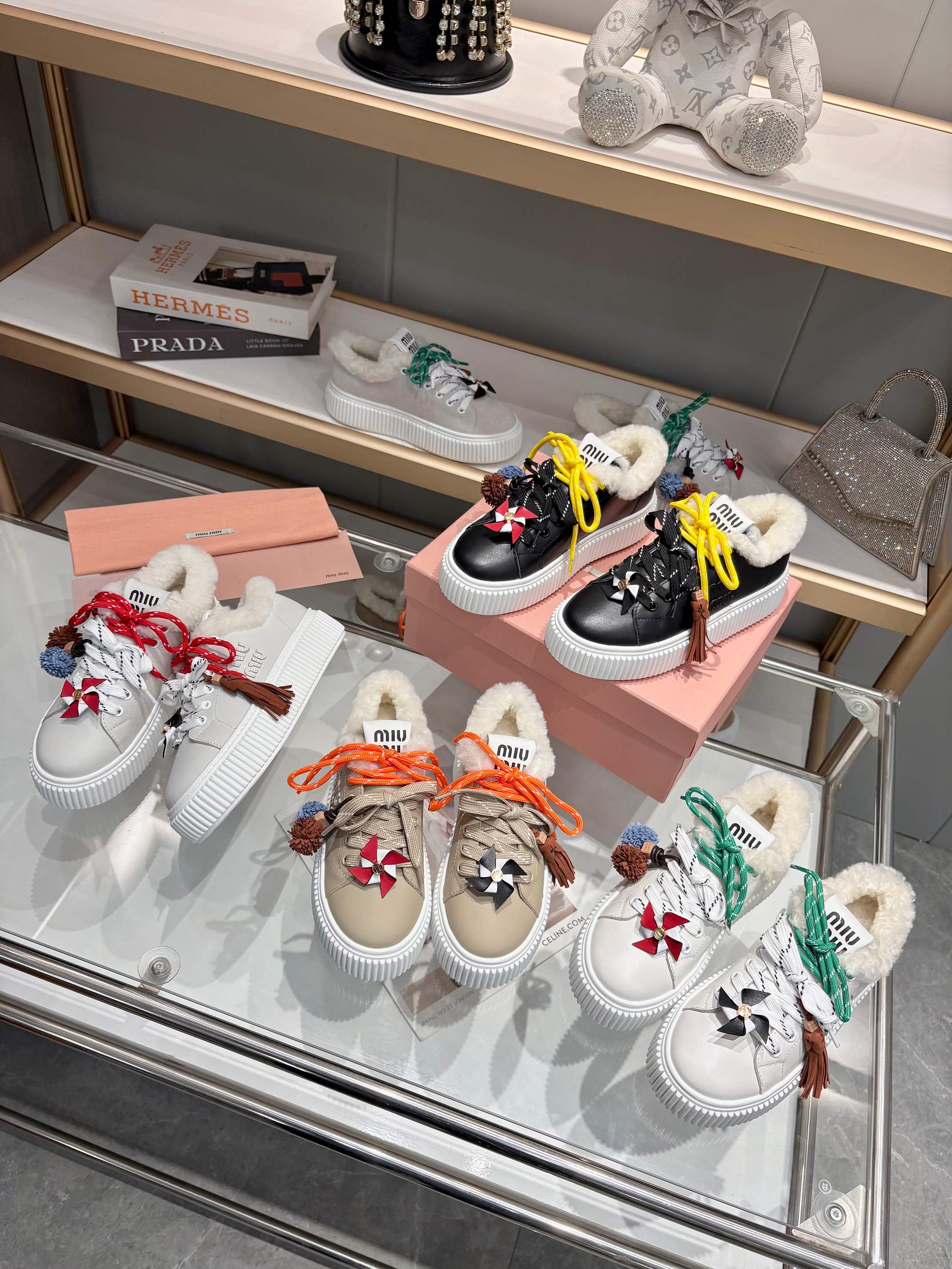 Miu Miu 25SS Winter New Thick-Soled White Shoes with Wool Accents 10 a1758187583242 8224
