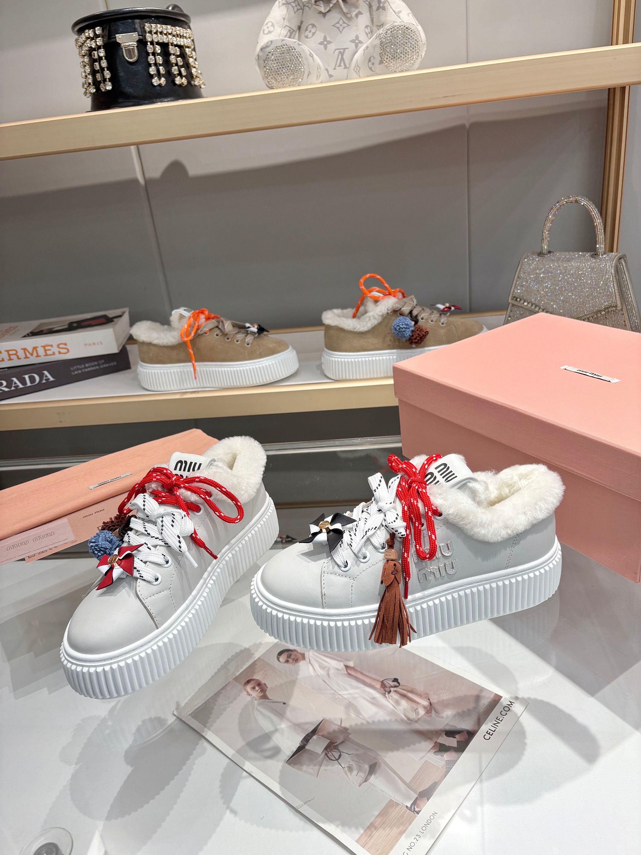 Miu Miu 25SS Winter New Thick-Soled White Shoes Lamb Wool Sneakers 6 a1758187586188 3803