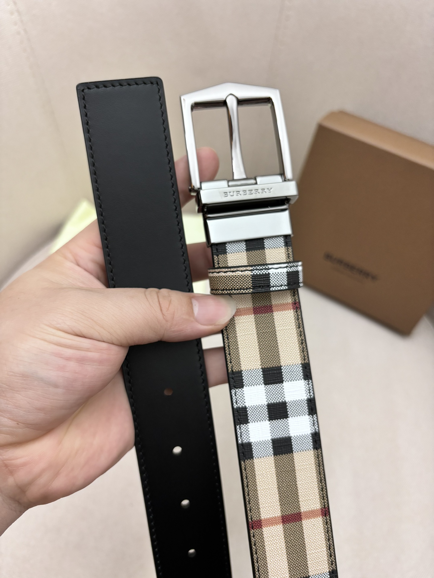 BURBERRY-巴宝莉！男士专柜对版金属扣头层牛皮双面外用腰带商务通勤休闲场合均适合佩戴3.5cm