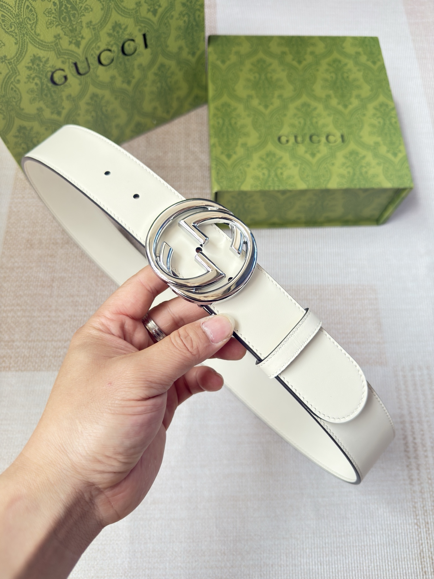 NO:703800,Gucci double-sided calfskin with fine buckle, custom-made original leather, counter width 4.0cm, belt, gucci, cowhide19860909古驰双面小牛皮 搭配精品扣,原产皮料定制,专柜宽度4.0cm,皮带,gucci,cowhide,Belt