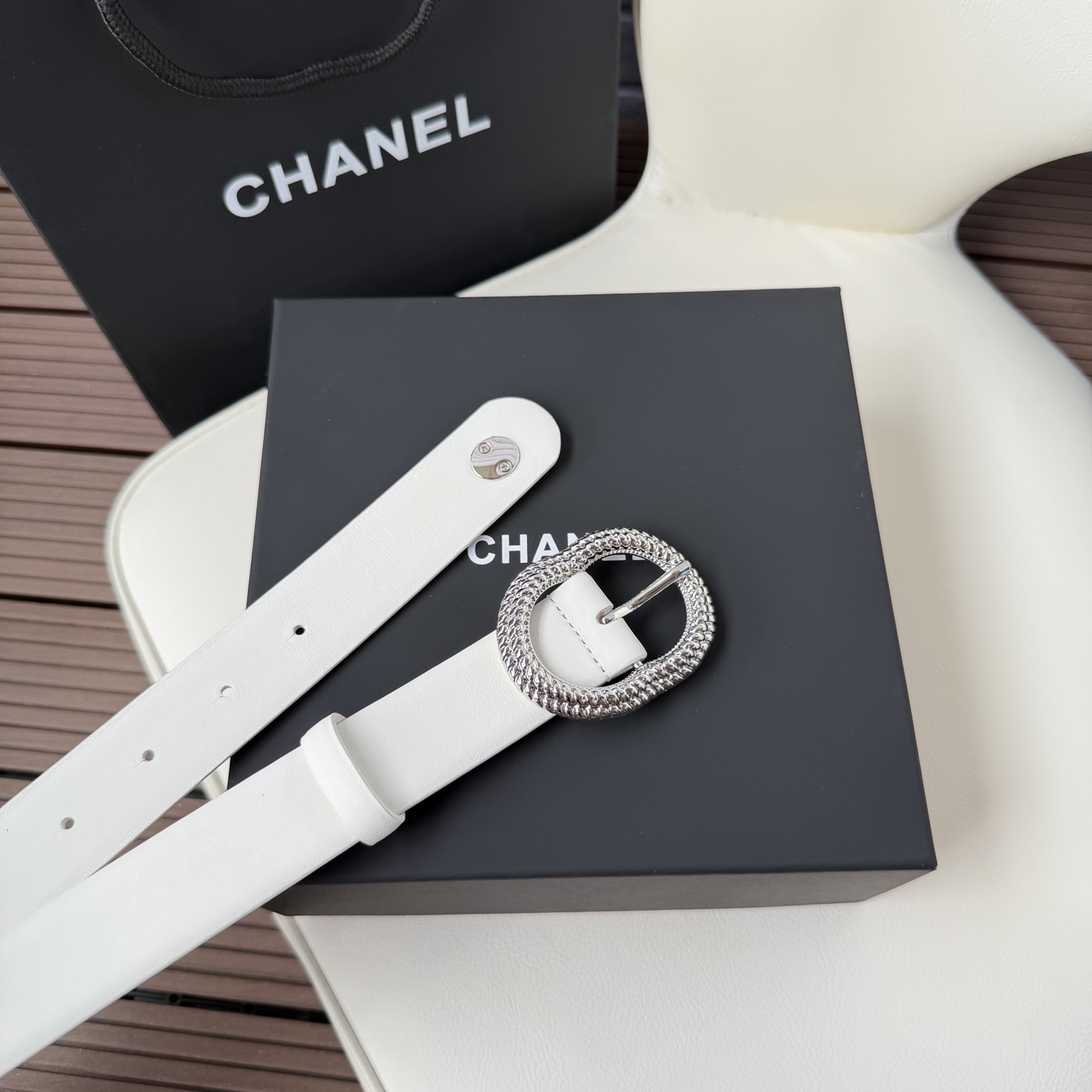 香家✨ Leather belt 30mm皮质腰带 这款是香香25/26早春度假系列3.0cm腰带,采用光滑小牛皮材质, 香家✨ Leather belt 30mm皮质腰带 这款是香香25/26早春度假系列3.0cm腰带,采用光滑小牛皮材质,