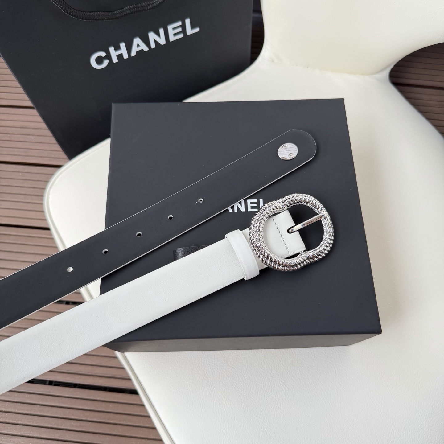 香家✨ Leather belt 30mm皮质腰带 这款是香香25/26早春度假系列3.0cm腰带,采用光滑小牛皮材质, 香家✨ Leather belt 30mm皮质腰带 这款是香香25/26早春度假系列3.0cm腰带,采用光滑小牛皮材质,