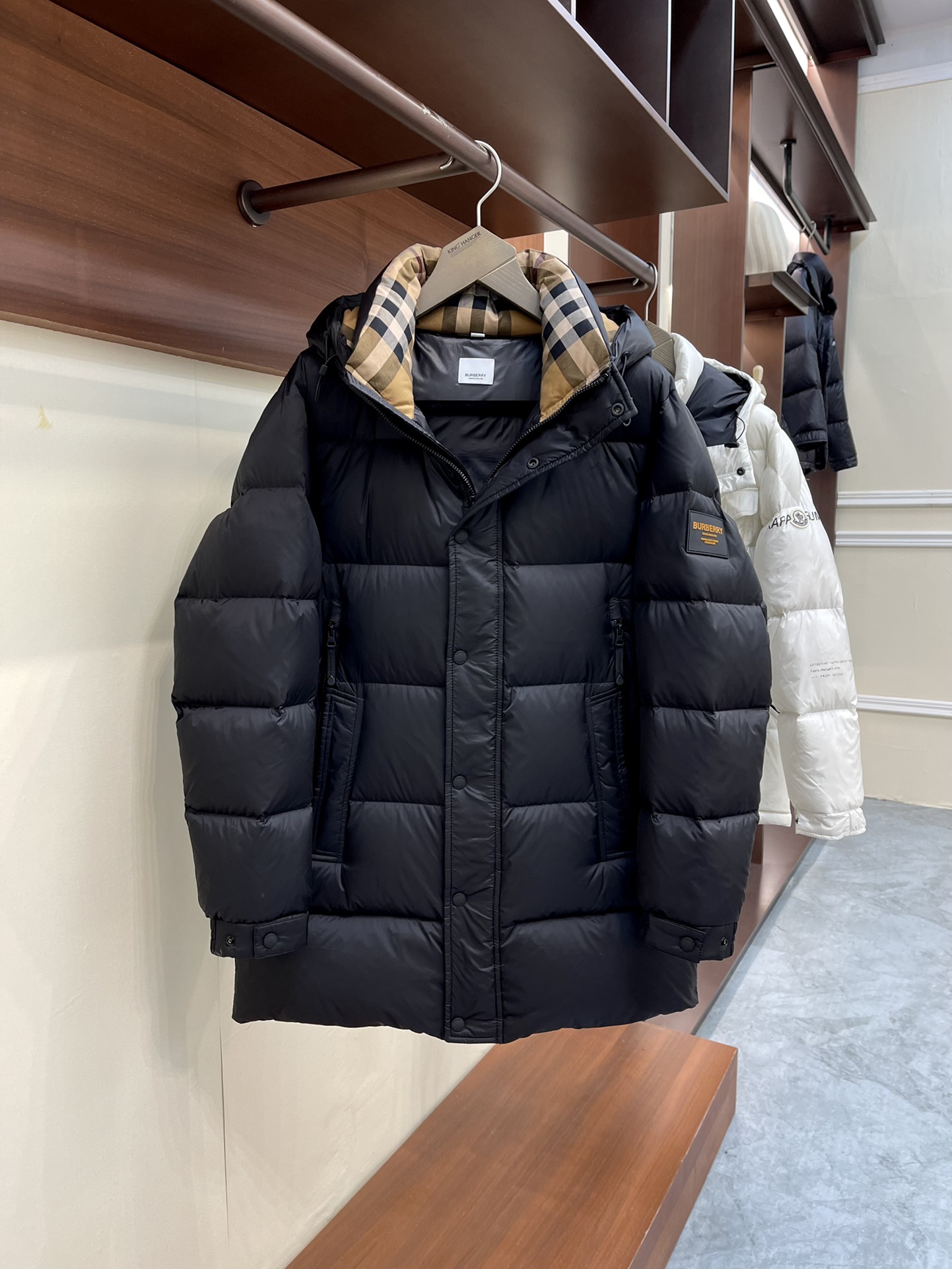 Burberry Clothing Down Jacket Polyester Silica Gel Fall/Winter Collection Fashion Hooded Top