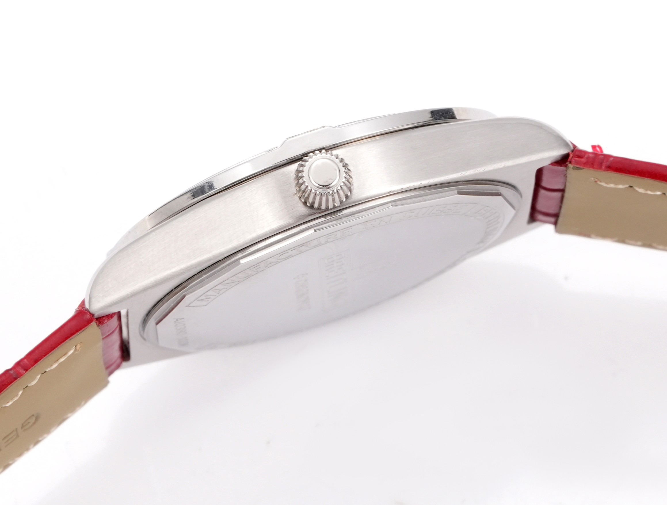 “Elegant Modern Retrospective Watch Review: Aperture 2300 Drilling P2415 GTR 100-year-old New Money” - 图片 9
