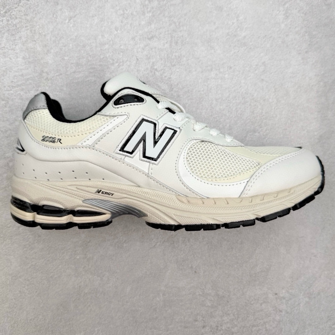图片[2]-＃特价福利 New Balance NB2002系列 男女休闲慢跑鞋 必备的时髦单品之一 最新出的2002R系列 这款延续了经典科技 升级版N-ERGY缓震物料机能与材质上脚太舒适了 鞋面的柔软麂皮搭配尼龙网布 特别透气而且还复古感 不管是搭配牛仔裤还工装裤都是百搭！小红书众多博主上脚推荐！实拍调校N版已经零色差零失真 百分百还原实物色彩所见即所得 不存在货不对板色差等低级问题 选购参考实物拍摄 不混卖不参货 只用心做好货严格选品 承诺混一赔十 尺码：36 36.5 37 37.5 38 38.5 39.5 40 40.5 41.5 42 42.5 43 44 45-选品中心