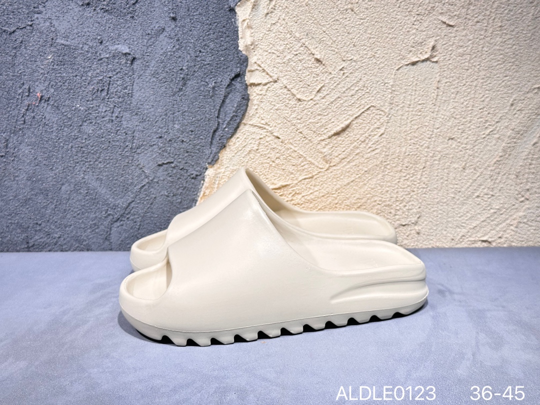 Adidas Yeezy Slide Chaussures Pantoufles Yeezy Plastique