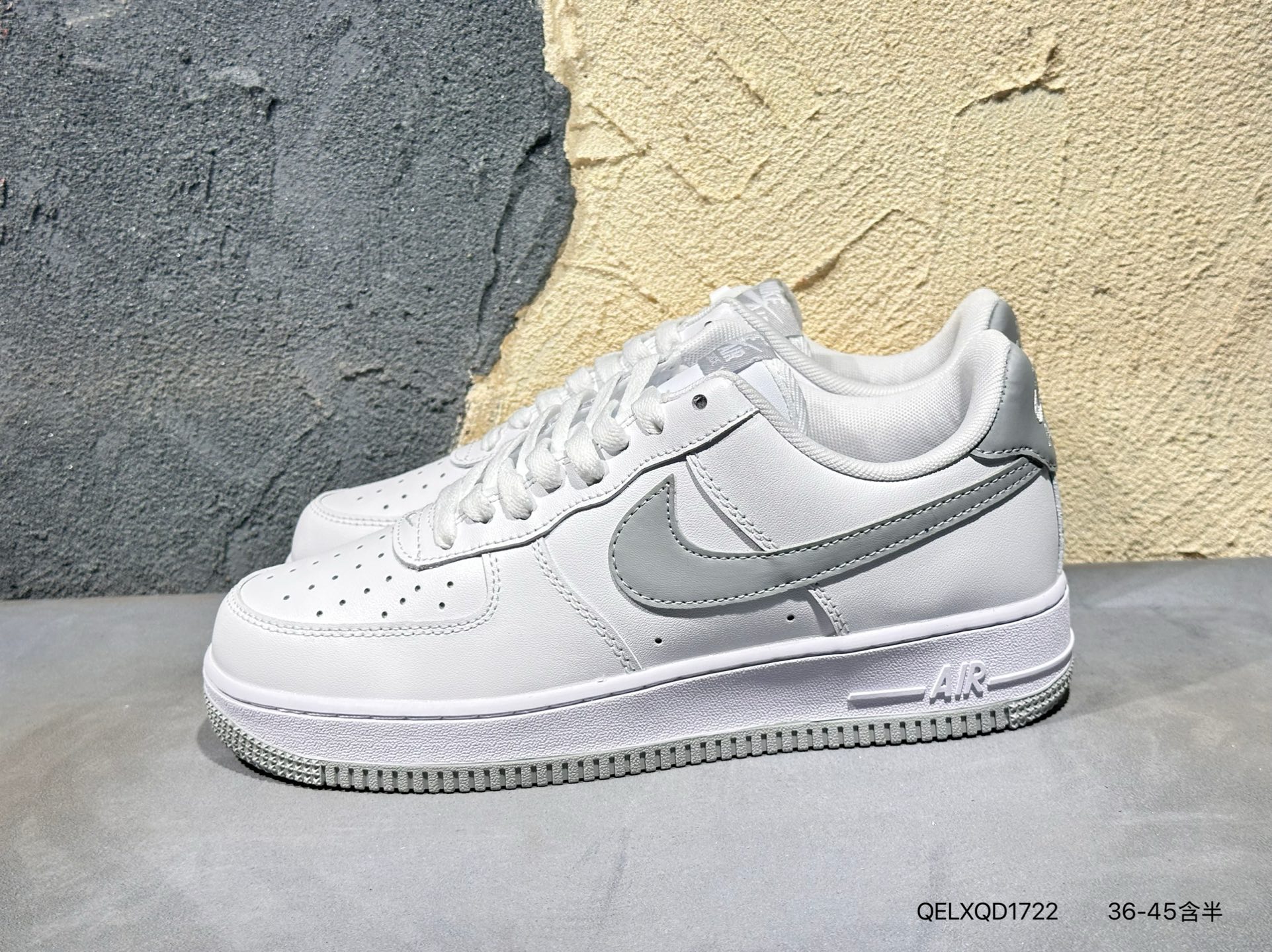 💰130 #新品上市实拍  
Nk Air Force 1‘07 Low 白绿色 Air Force 1 Low 原楦头原纸板 打造纯正空军版型专注外贸渠道 全掌内置蜂窝气垫 原盒配件 原厂中底钢印、拉帮完美
货号：DR0148-102 QELXQD1722