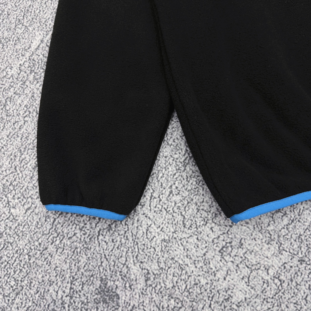 💰135 严选好货!巴塔哥尼亚 ATAGONIA新款男士立领摇粒绒抓绒卫衣外套!时尚潮流款,客供摇粒绒抓绒面料,柔软亲肤,保暖舒适!胸前盖袋设计,精美小标布标点缀,领口、袖口、下摆撞色包边包条,做工细节都非常到位,无论单穿还是外套都不错,上身效果一级棒,喜欢的兄弟不要错过!颜色:黑色、灰色、黄拼色!尺码:M一3XL!
尺码表:
M:肩宽46 胸围109 衣长69
L:肩宽48 胸围113 衣长71
XL:肩宽49 胸围117 衣长73
2XL:肩宽50 胸围121 衣长75
3XL:肩宽51 胸围125 衣长75