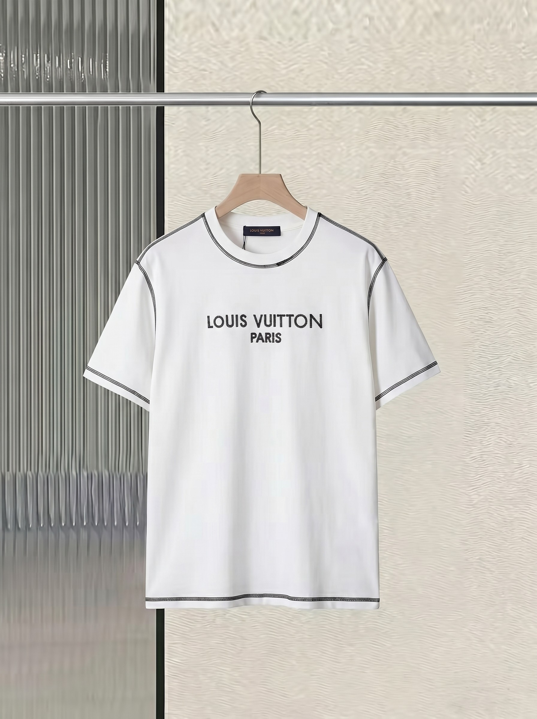 P80 Louis Vuitton logo bordado en el pecho con líneas, camiseta de manga corta 100% algodón 280g, molde original 1:1, d…