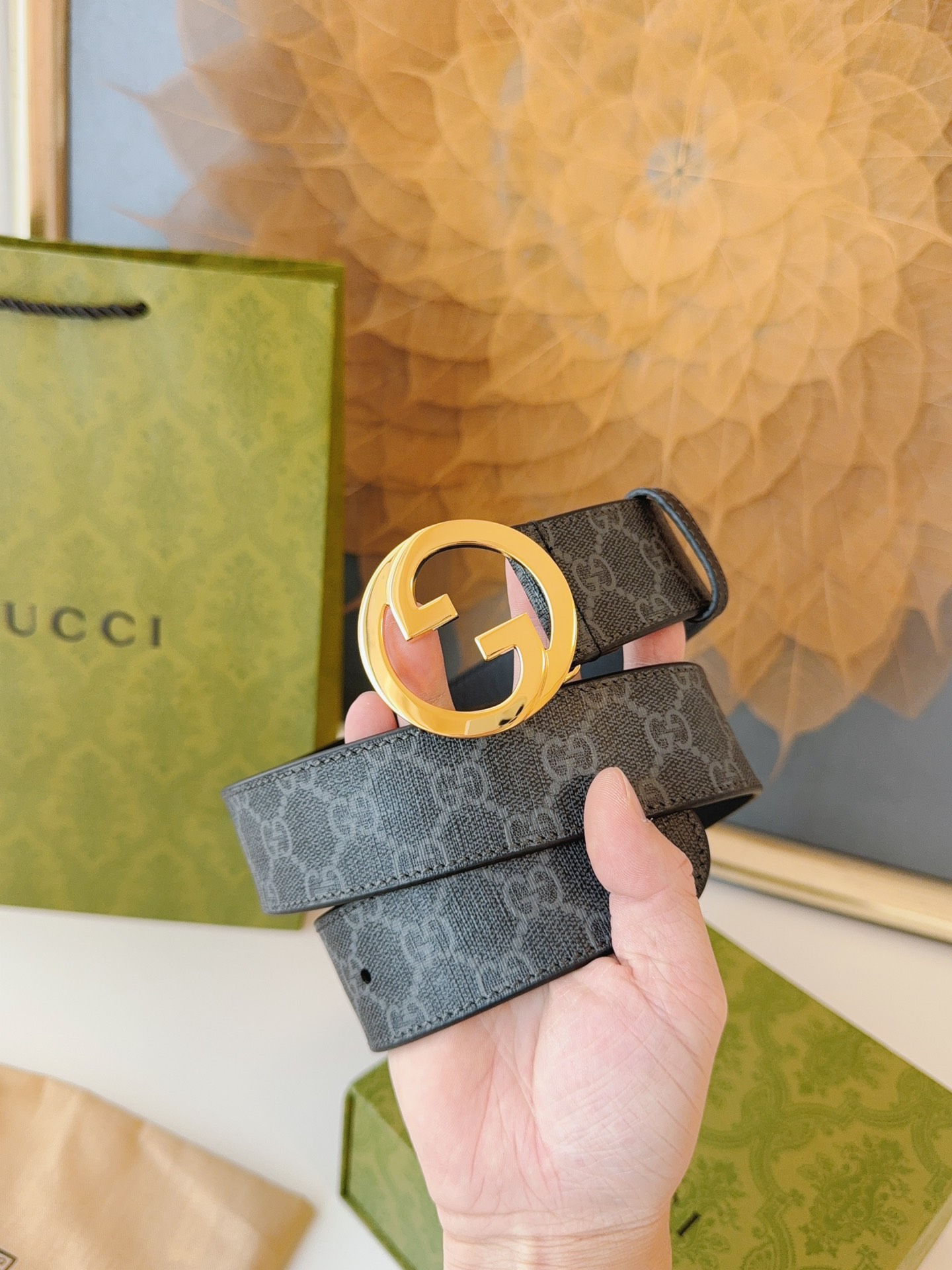 GUCCI新款圆形互扣式双G搭扣宽4.0cm由原厂订制专用面料顶级手工腰带进口边油细节层层把控