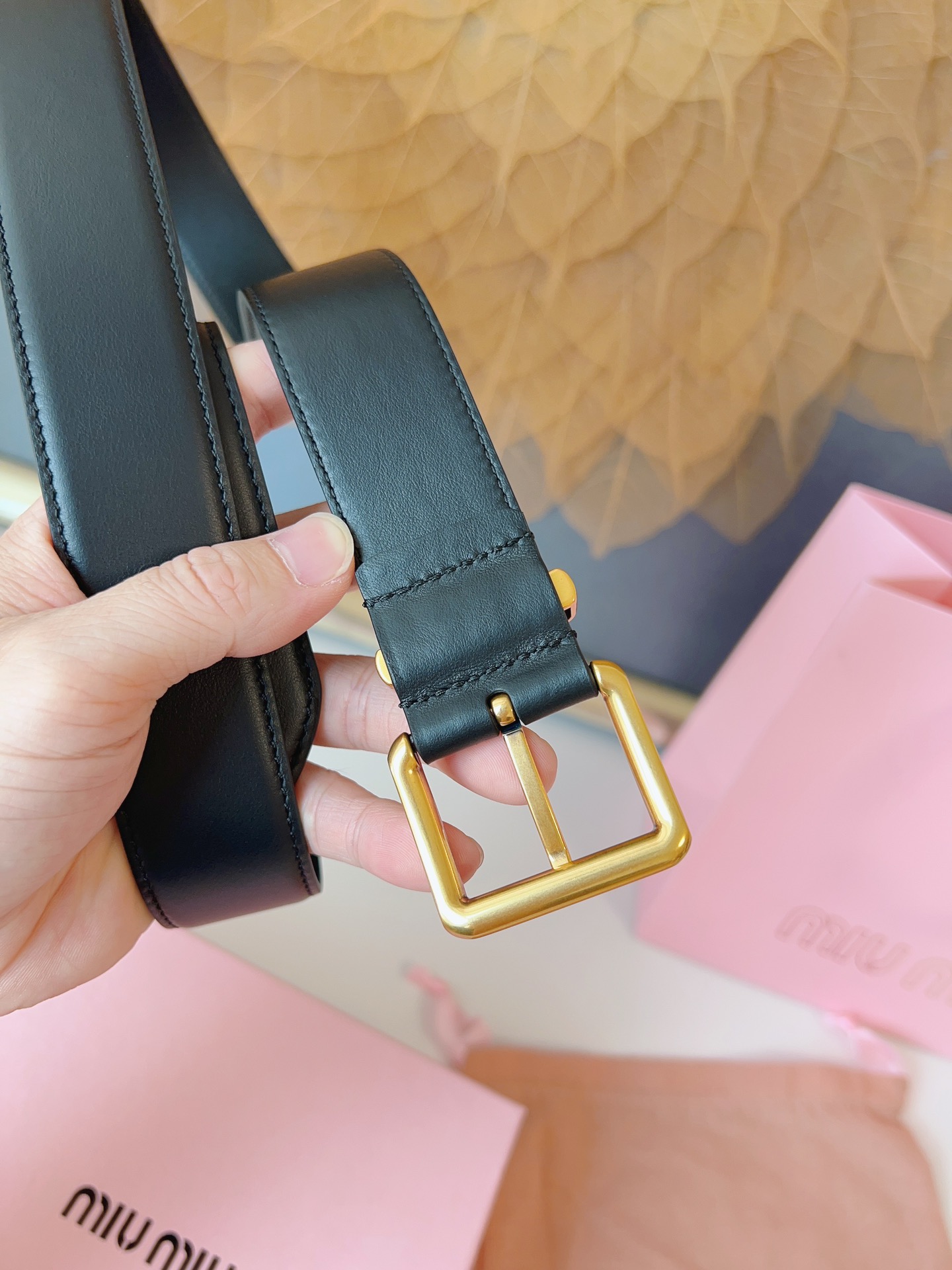 Elegant Miumiu Leather Belt with Logo, Double-sided Calves, Metal Buttons, Laser Engraved. - 图片 6