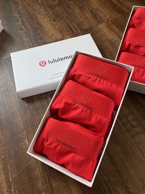 Lululemon Women's New Year Limited Edition Lucky Red Seamless Underwear 1 Lululemon Women's New Year Limited Edition Lucky Red Seamless Underwear