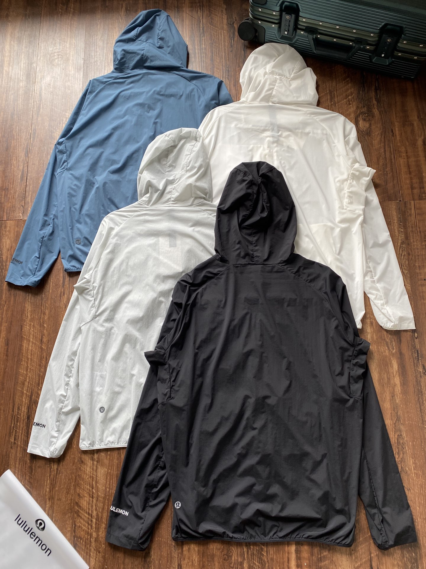 Lulu Men's Tops Lululenon Men's Lulu Men's Tops yoga