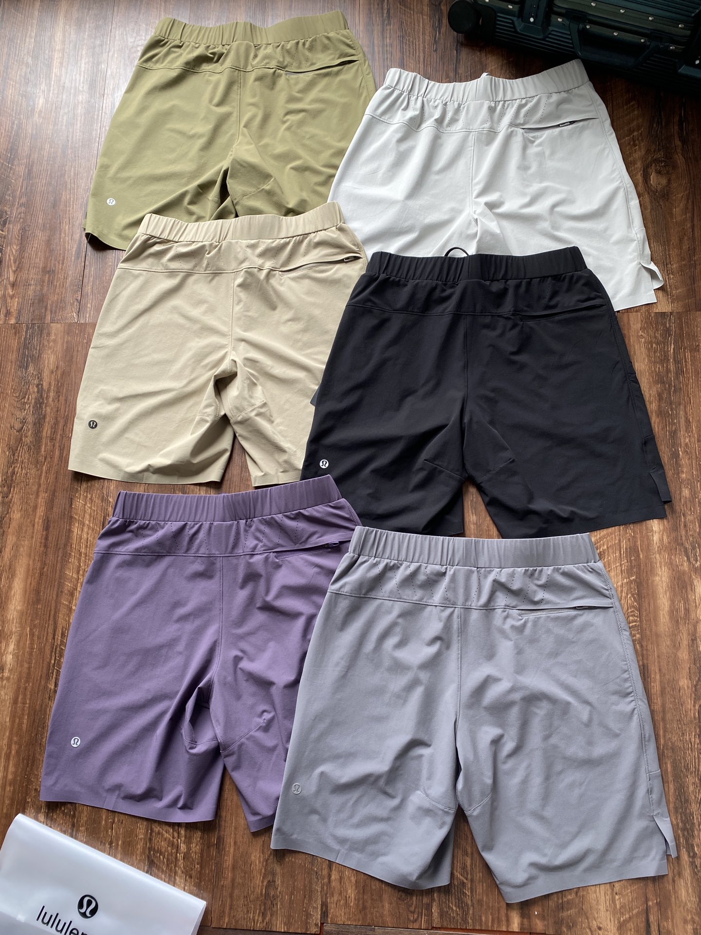 Lulu Men's Bottoms Lululemon License to Train Men's 7" * Lulu Men's Bottoms yoga