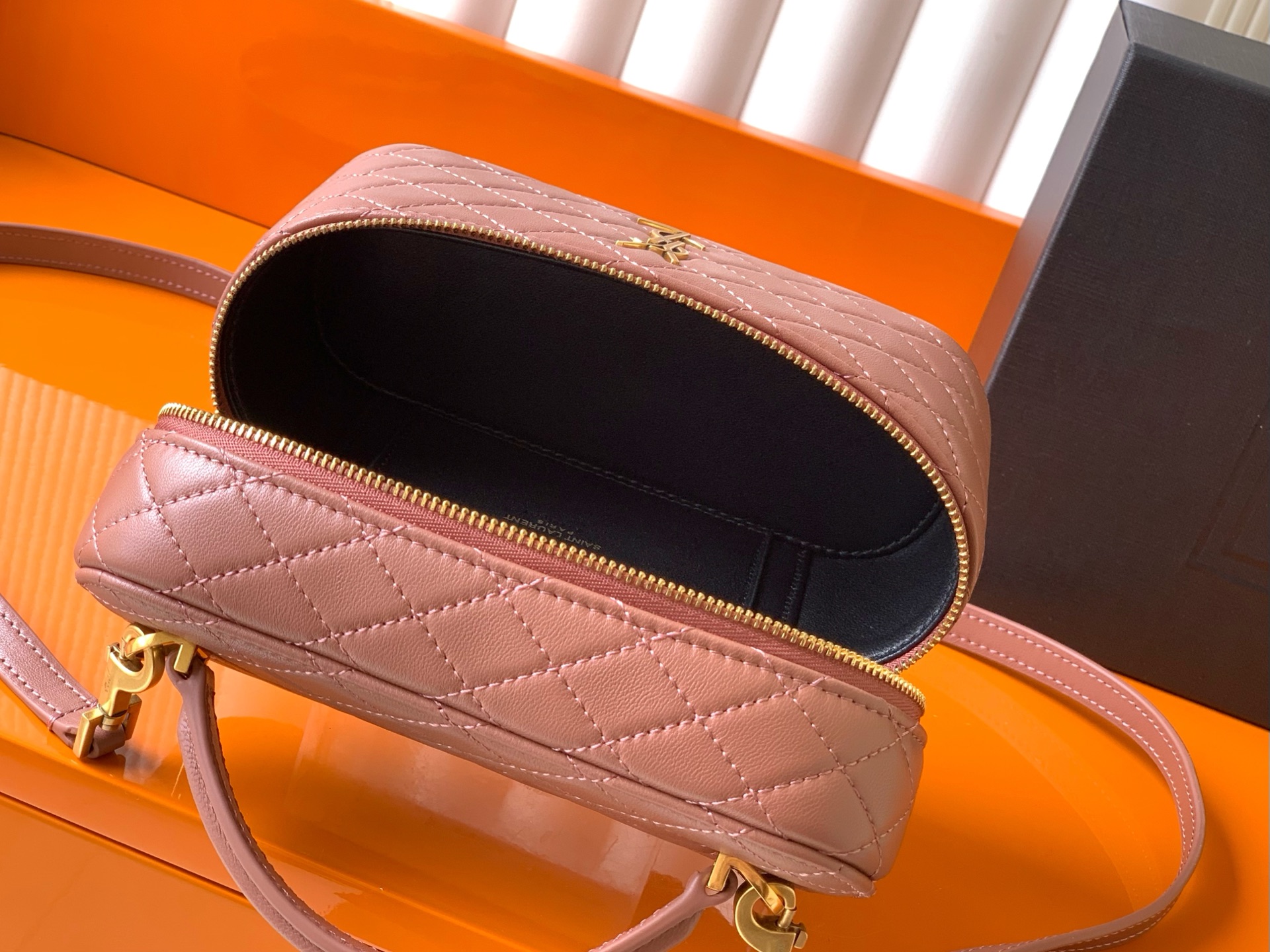 LE CASSANDRE ミニ羊皮革手拿包 - 多機能デザイン