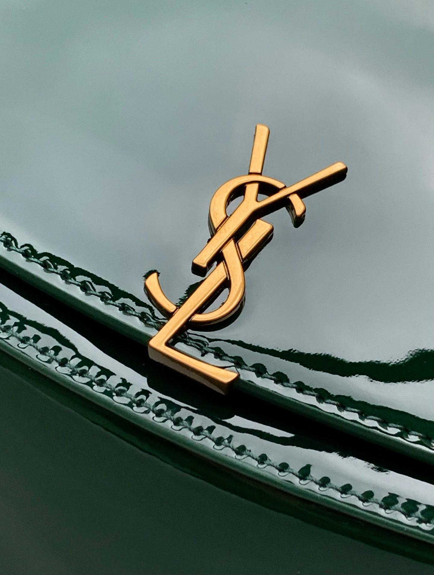 VOLTAIRE BOX 独自デザインの腋下/マ鞍包