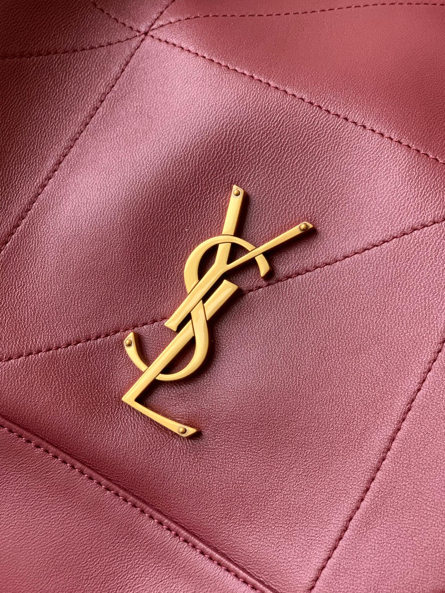 YSL Jamie 4.3 大型ポシュン羊皮腋下包 - 優雅で実用的なトートバッグ