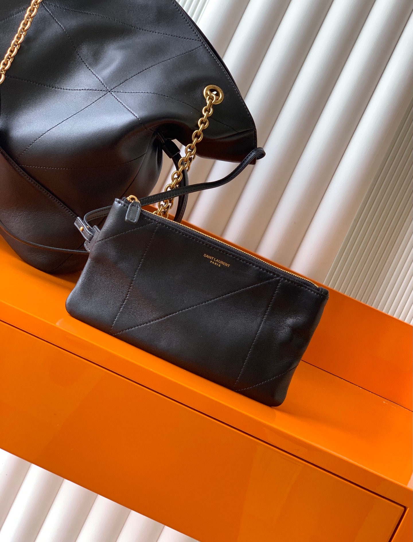 YSL Jamie 4.3 大容量ポシェン羊皮トートバッグ