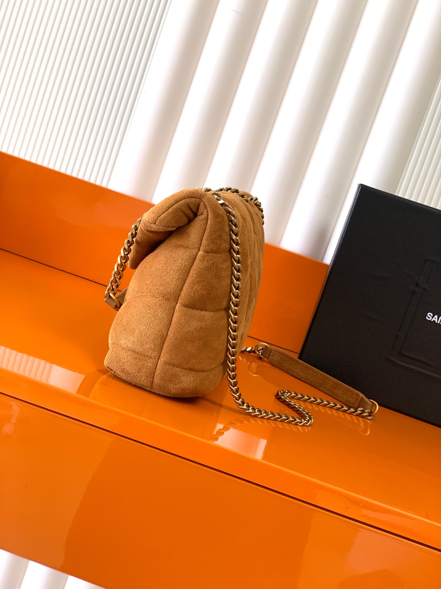 Loulou Puffer Mini ダブルチェーンバッグ - 柔らかなイタリア製スエード