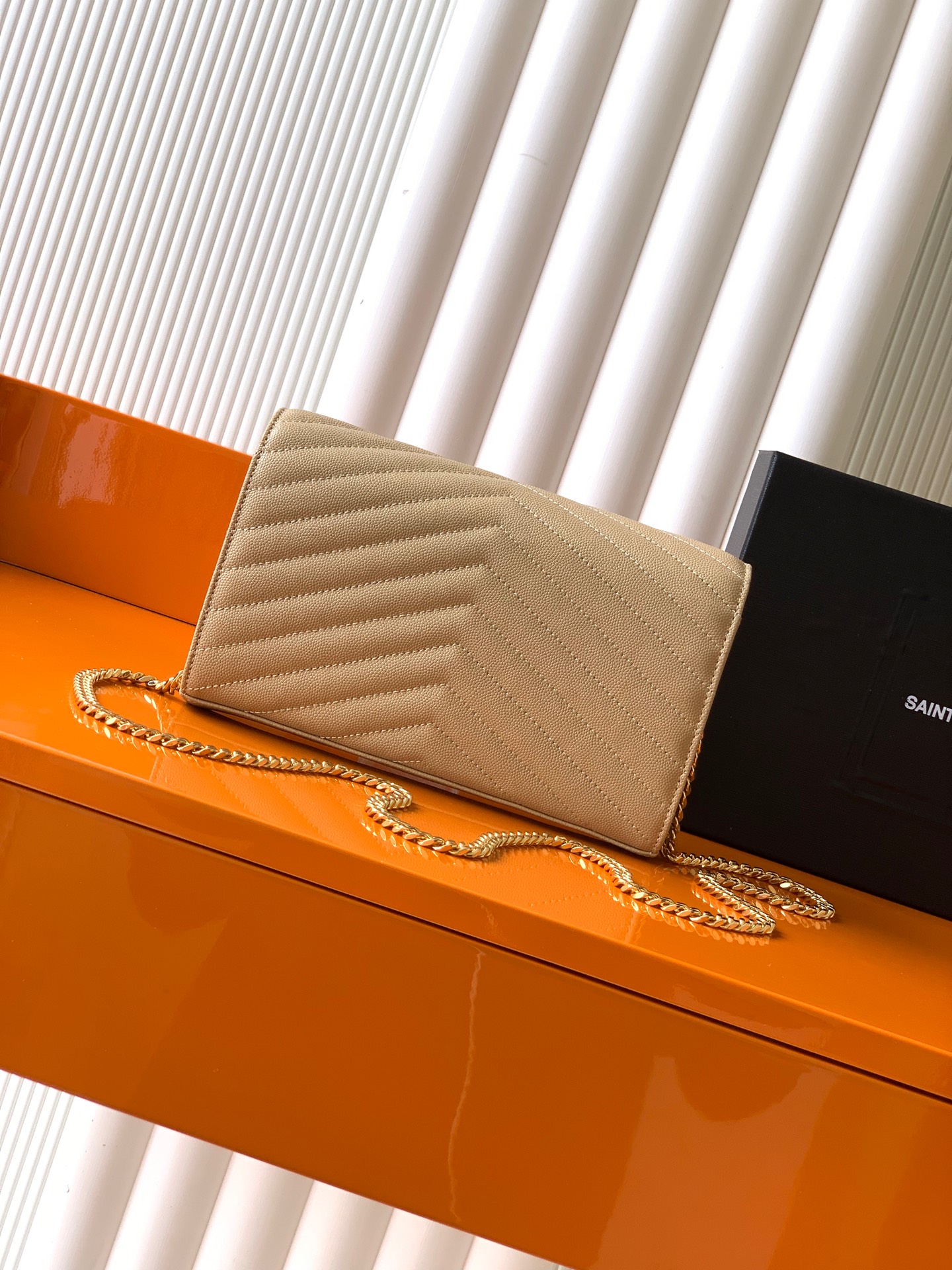 MONOGRAM信子包 - 杏球纹/金のエレガントなデザイン