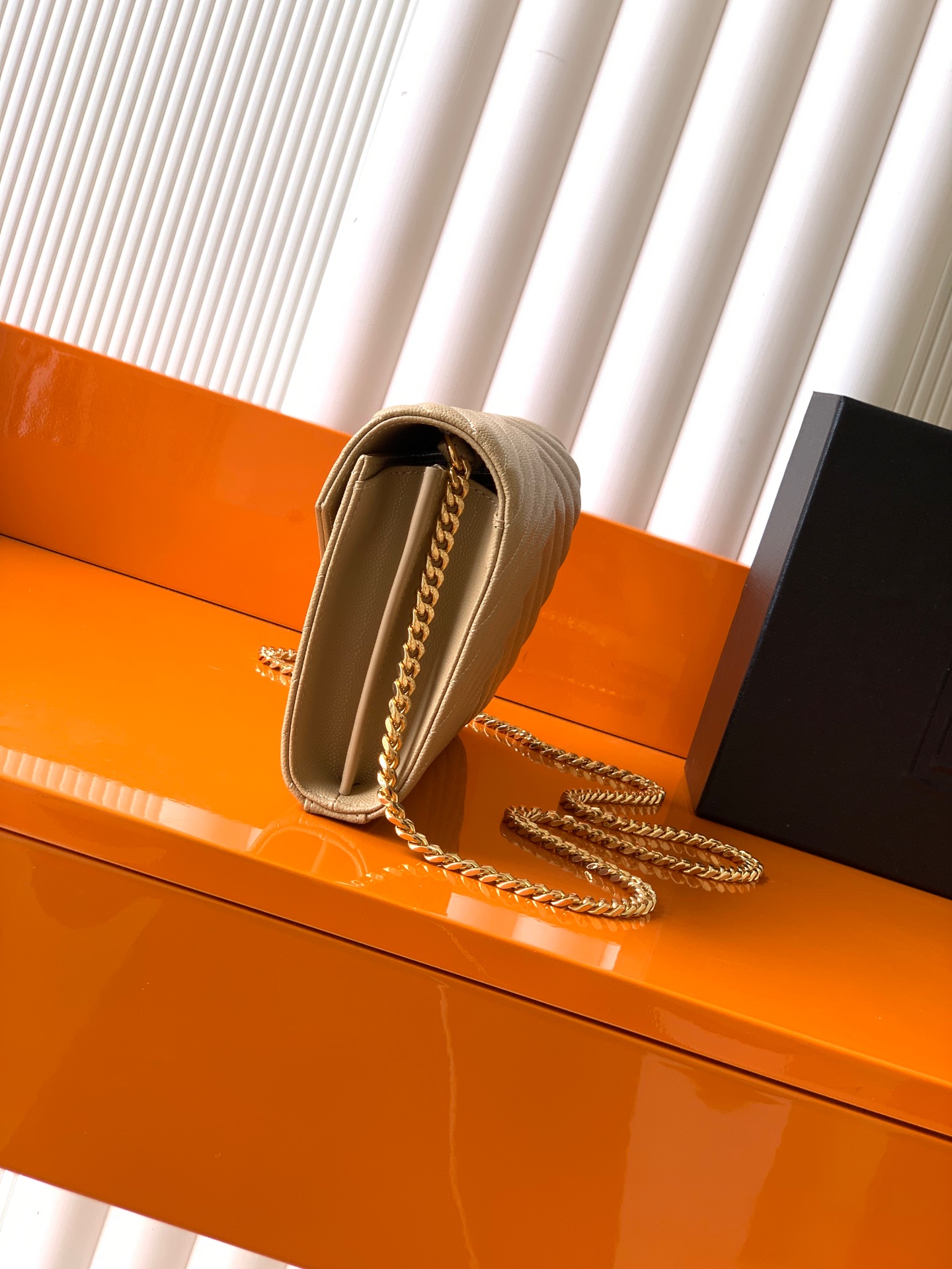 MONOGRAM信子包 - 杏球纹/金のエレガントなデザイン