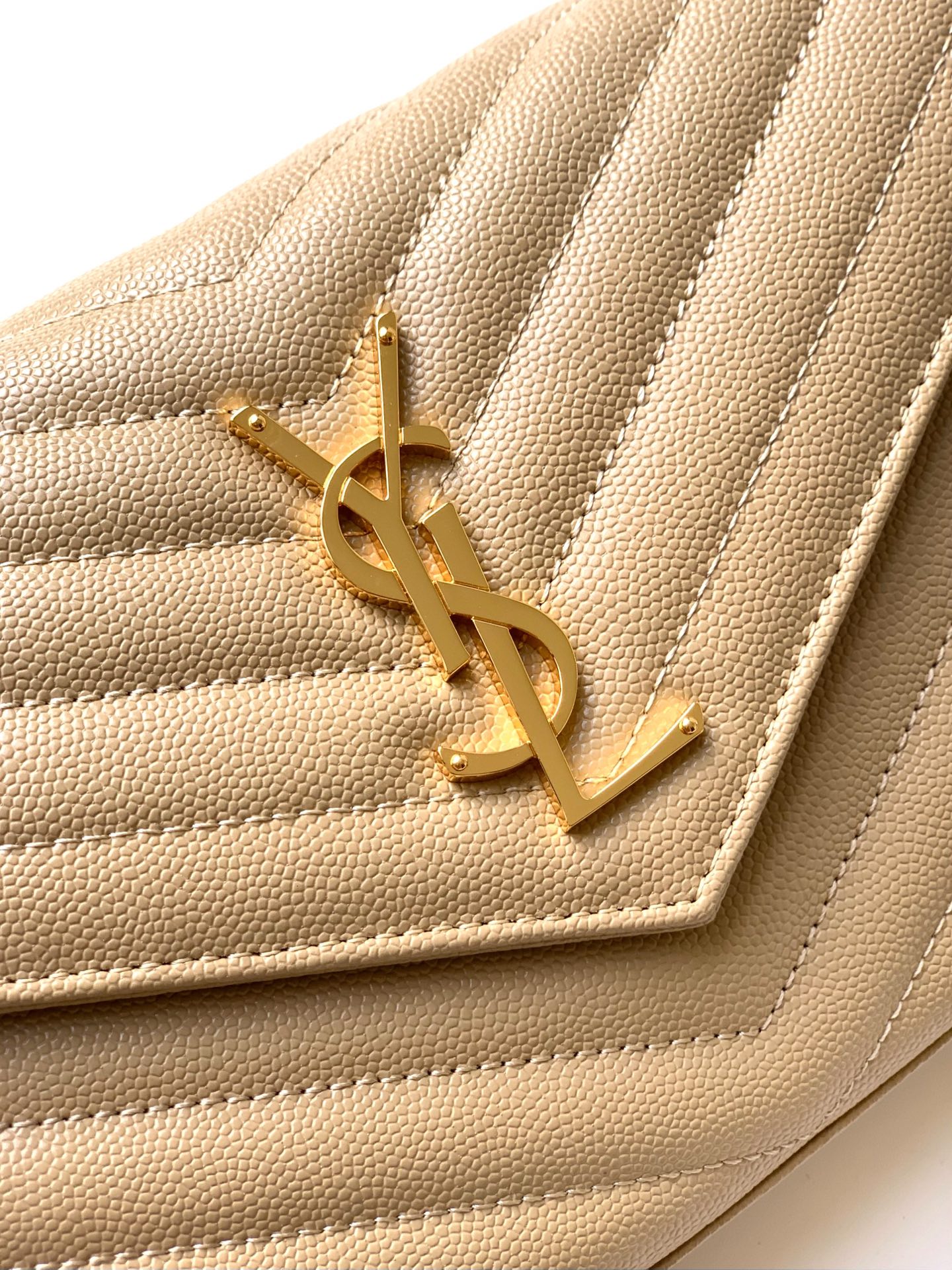 MONOGRAM信子包 - 杏球纹/金のエレガントなデザイン