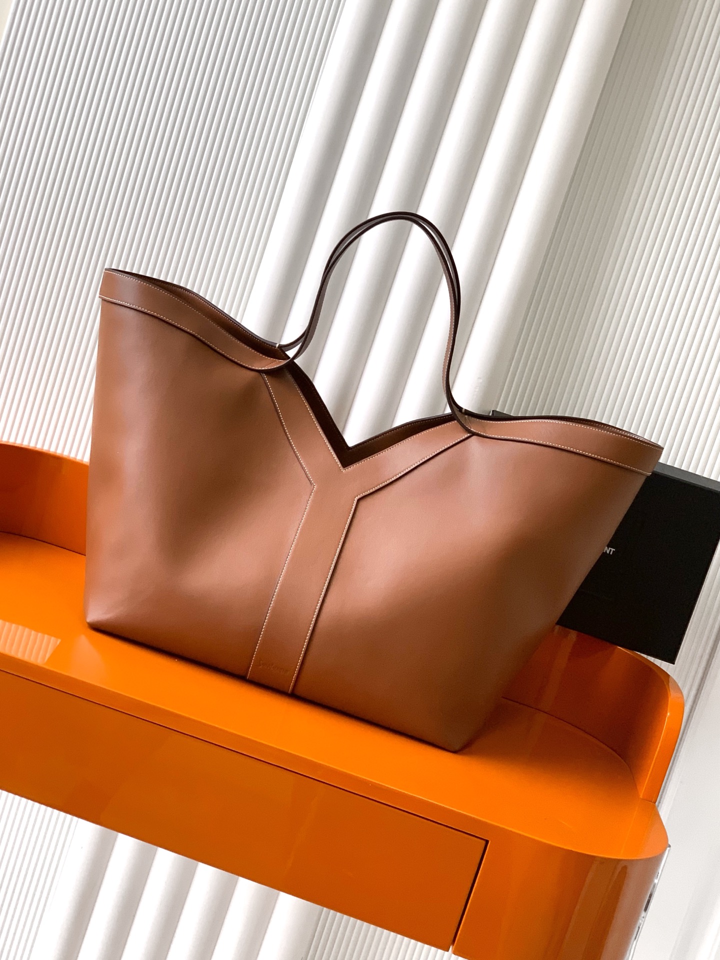 Y家新款棕平纹古金デザイン軽量トートバッグ