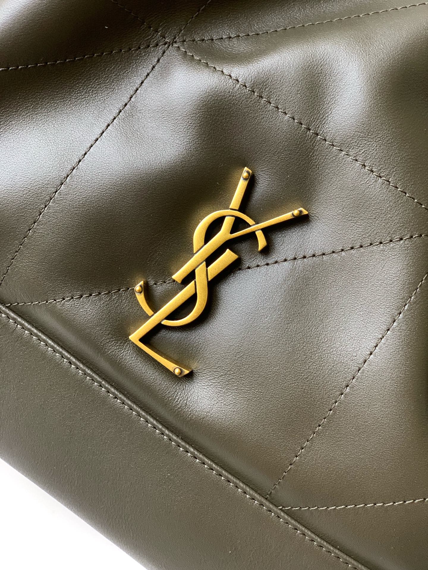 YSL Jamie 小号4.3 大型ポション羊皮腋下包 - 優雅で実用的なトート