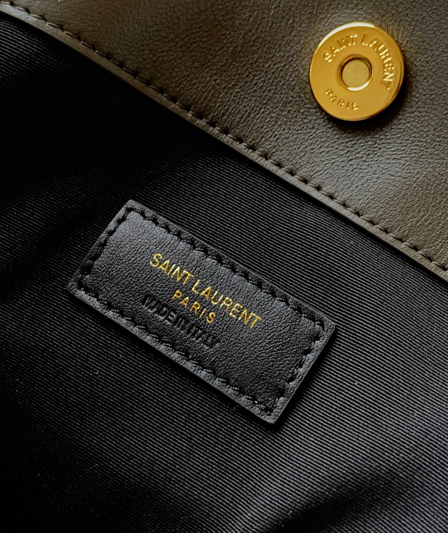 YSL Jamie 小号4.3 大型ポション羊皮腋下包 - 優雅で実用的なトート