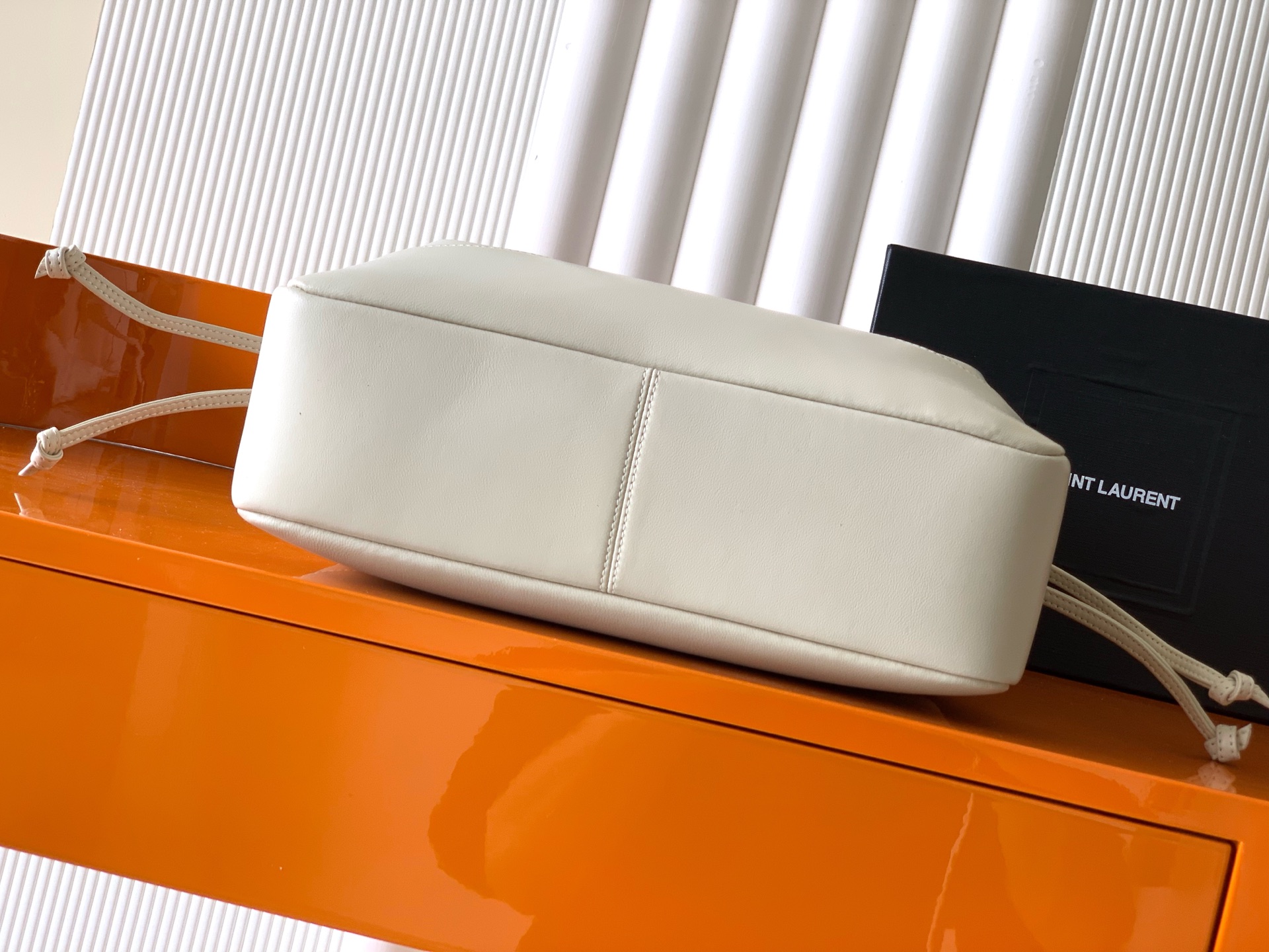 YSL 小号Jamie 4.3 大容量羊皮腋下包