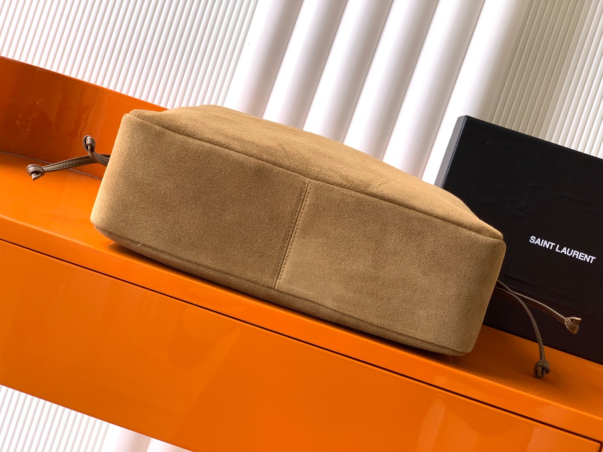 YSL Jamie 小号トートバッグ - 優雅で実用的なデザイン