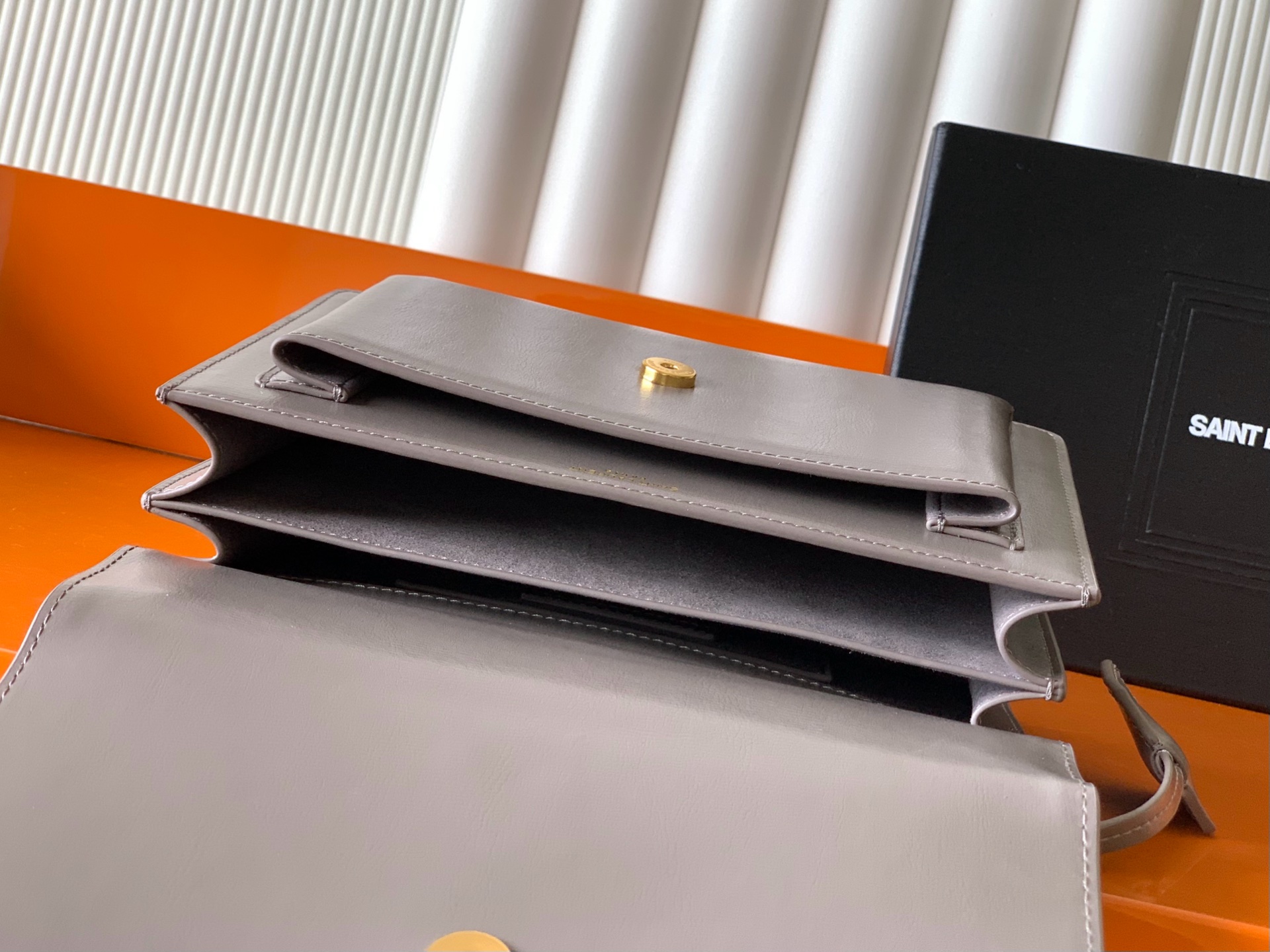 独家背景 灰牙签纹/金 日落バッグ 高品質正規品