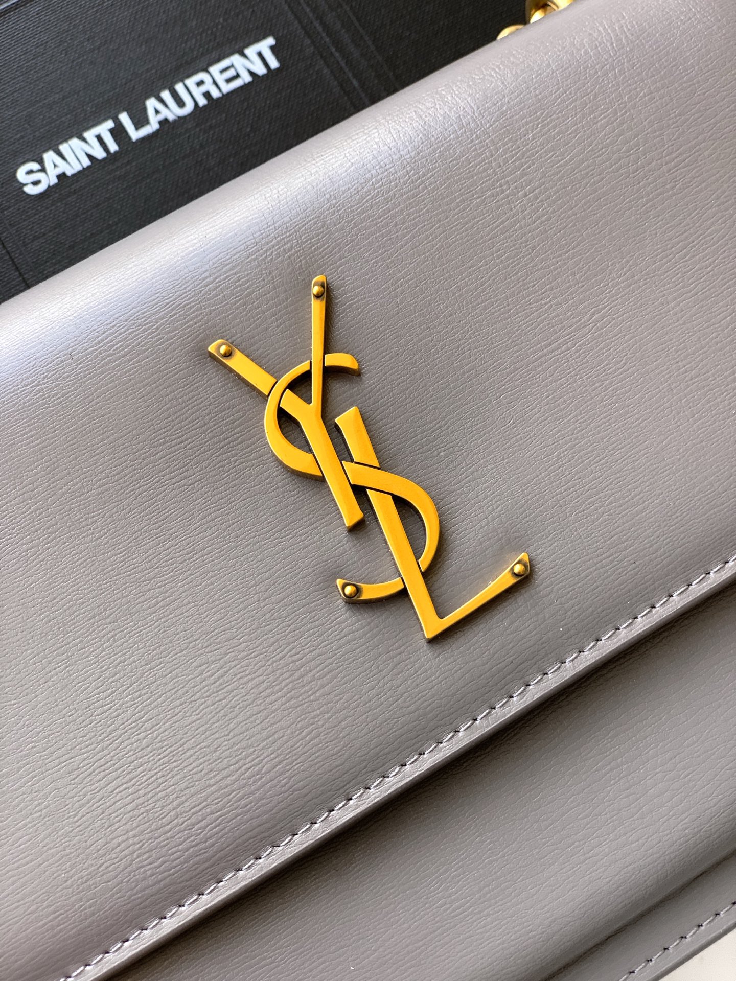 独家背景 灰牙签纹/金 日落バッグ 高品質正規品