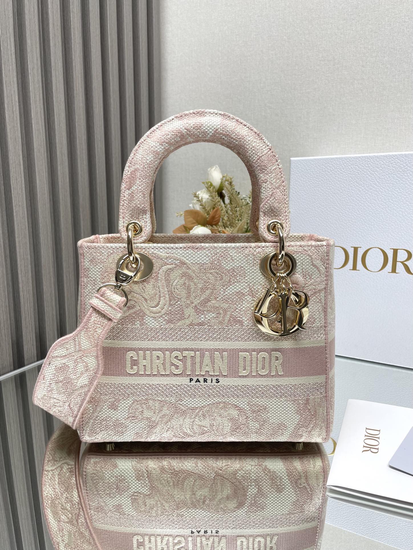 Dior Lady Sacs À Main Sacs À Bandoulière & À Épaule Couleur rose Broderie de fleurs Fashion