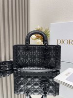 Dior Lady Bolsos de mano Bolsos cruzados y bandoleras Negro