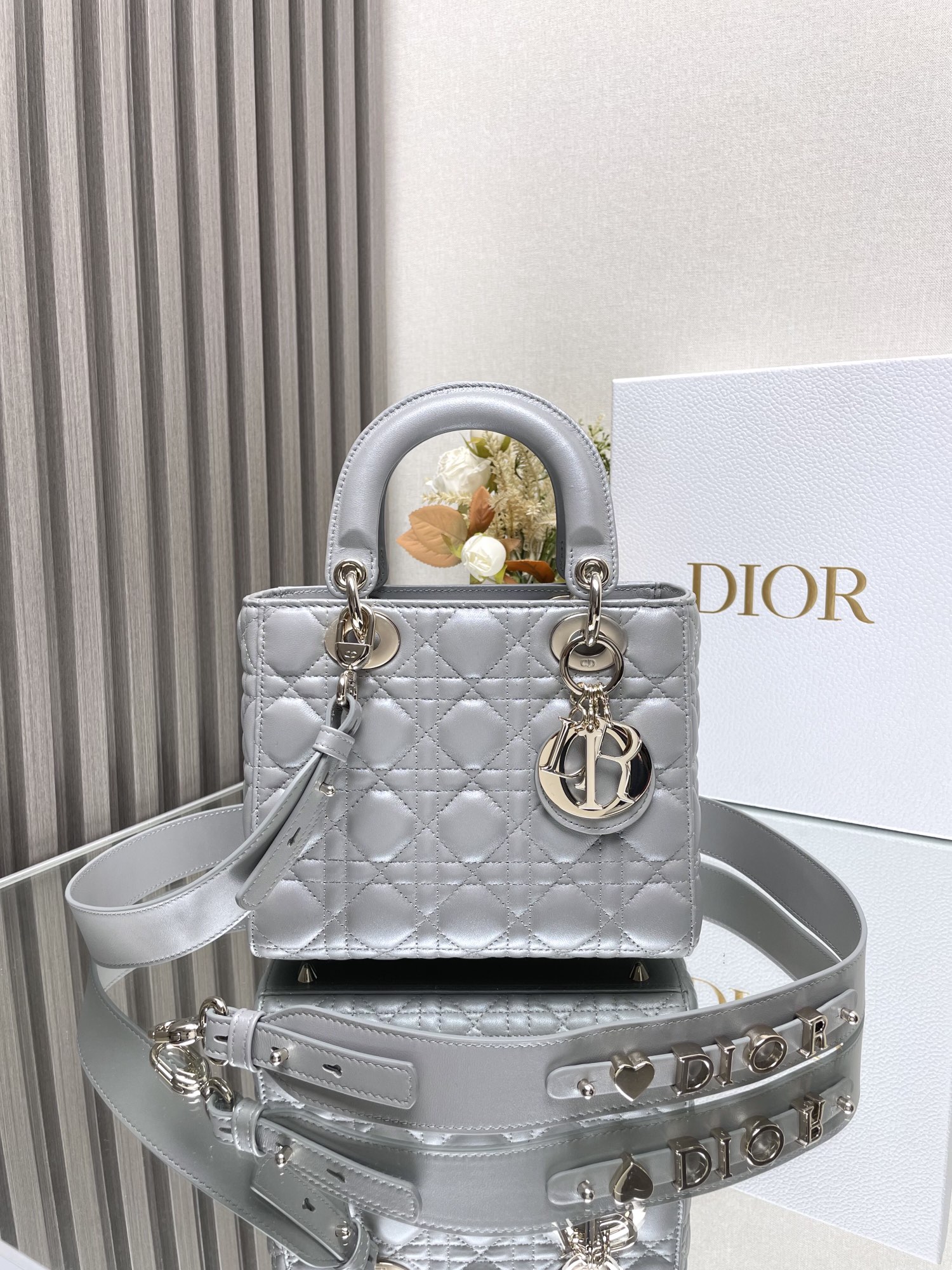 Kaufen Sie günstige hohe Qualität 1: 1 Replikat
 Dior Taschen Handtaschen Weiß Lammfell Schaffell Lady Ketten