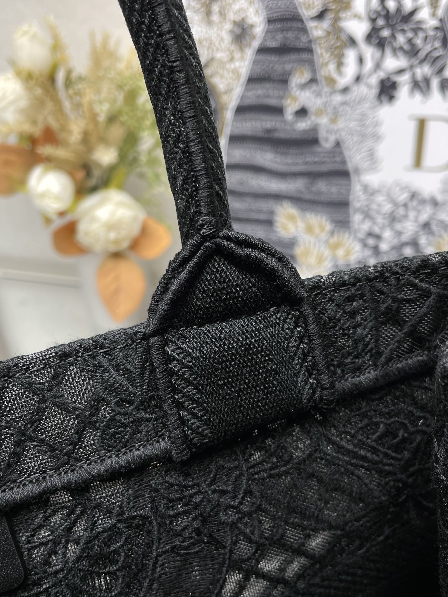 Dior 专柜款经典手袋 7
