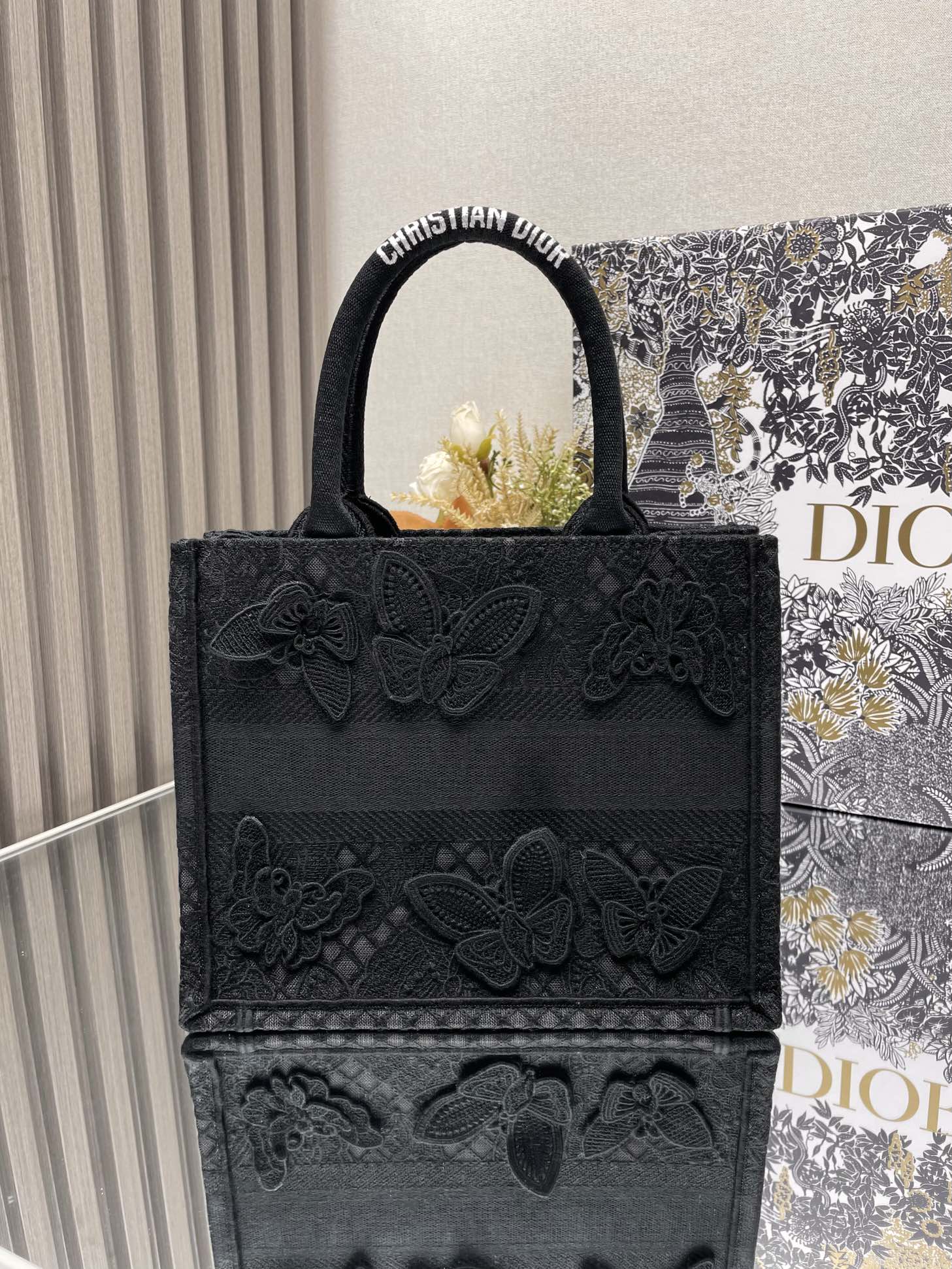 Dior 专柜款经典手袋 5